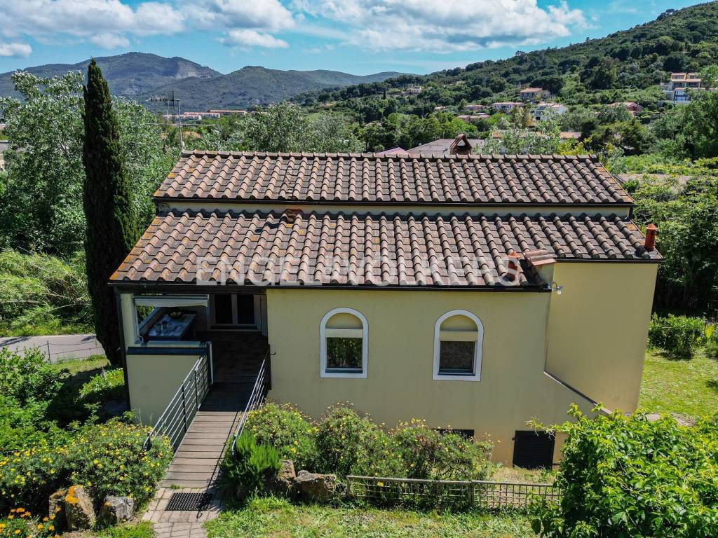 Villa a Portoferraio in Viale Luigi Einaudi - Foto 2