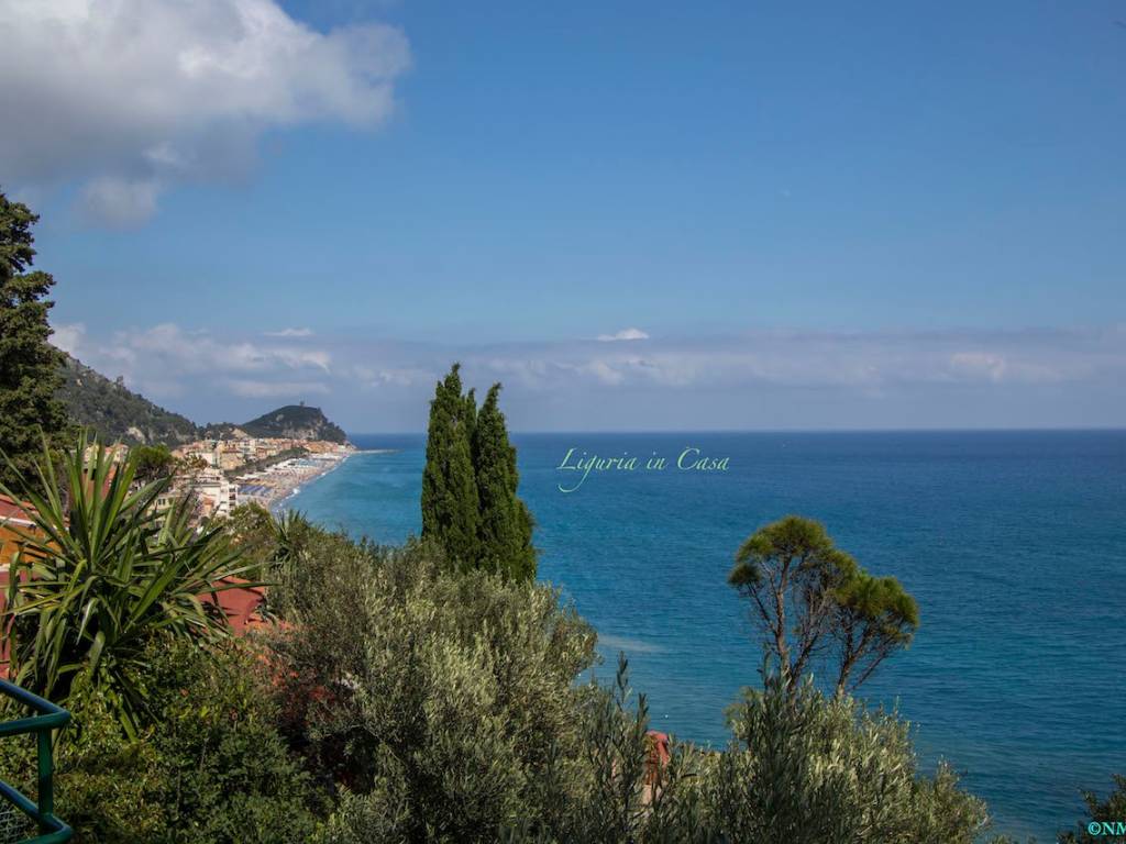 Villa a Finale ligure in Via Guglielmina d'Olanda, 37 - Foto 3