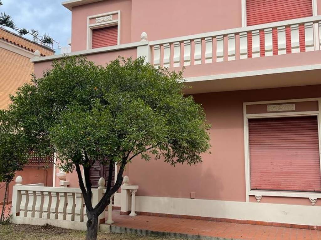 Villa a Cagliari in Via Milano - Foto 3
