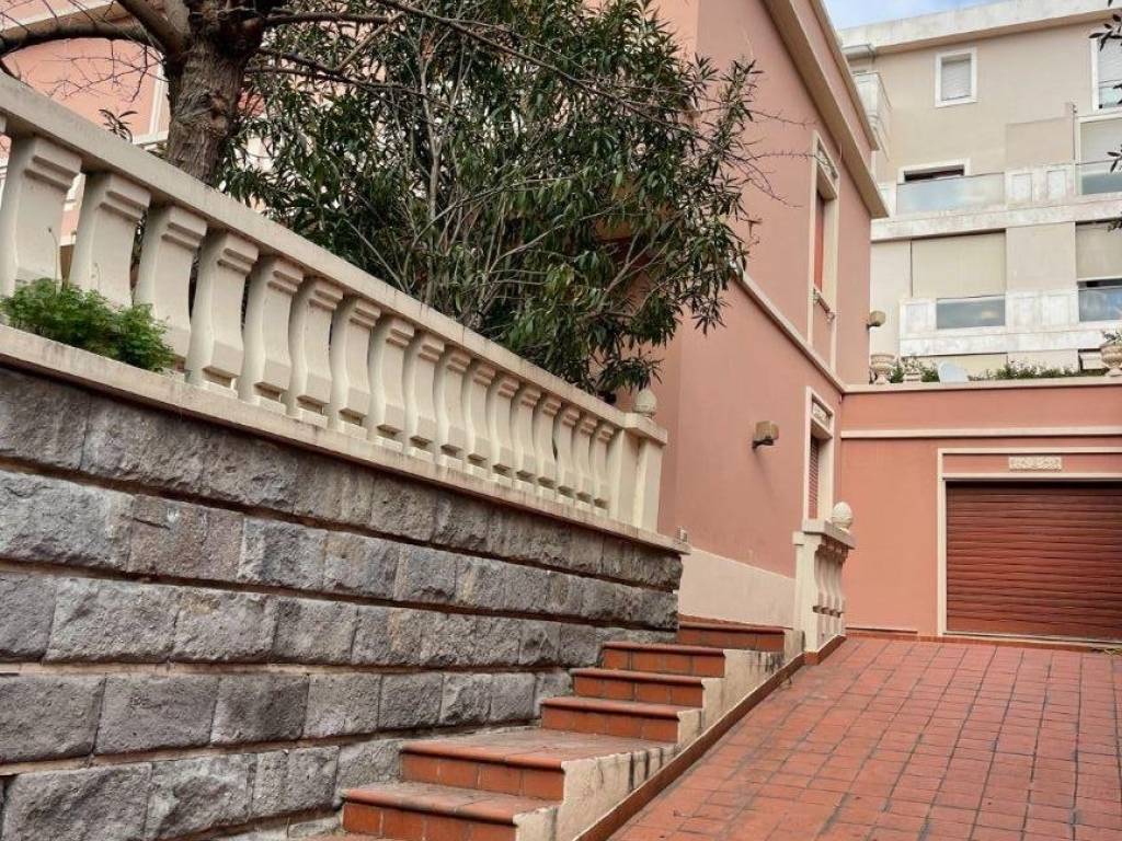 Villa a Cagliari in Via Milano - Foto 5