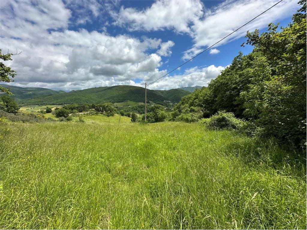 Terreno a Nocera umbra in Frazione Largnano - Foto 4