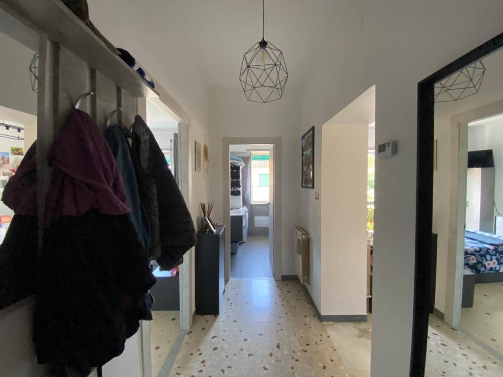 Appartamento a Minturno in Via Filippo Merola, 26 - Foto 4