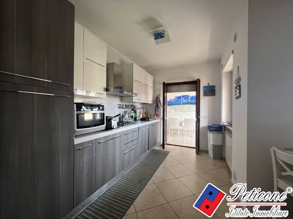 Appartamento a Fondi in Via Spinete III - Foto 4