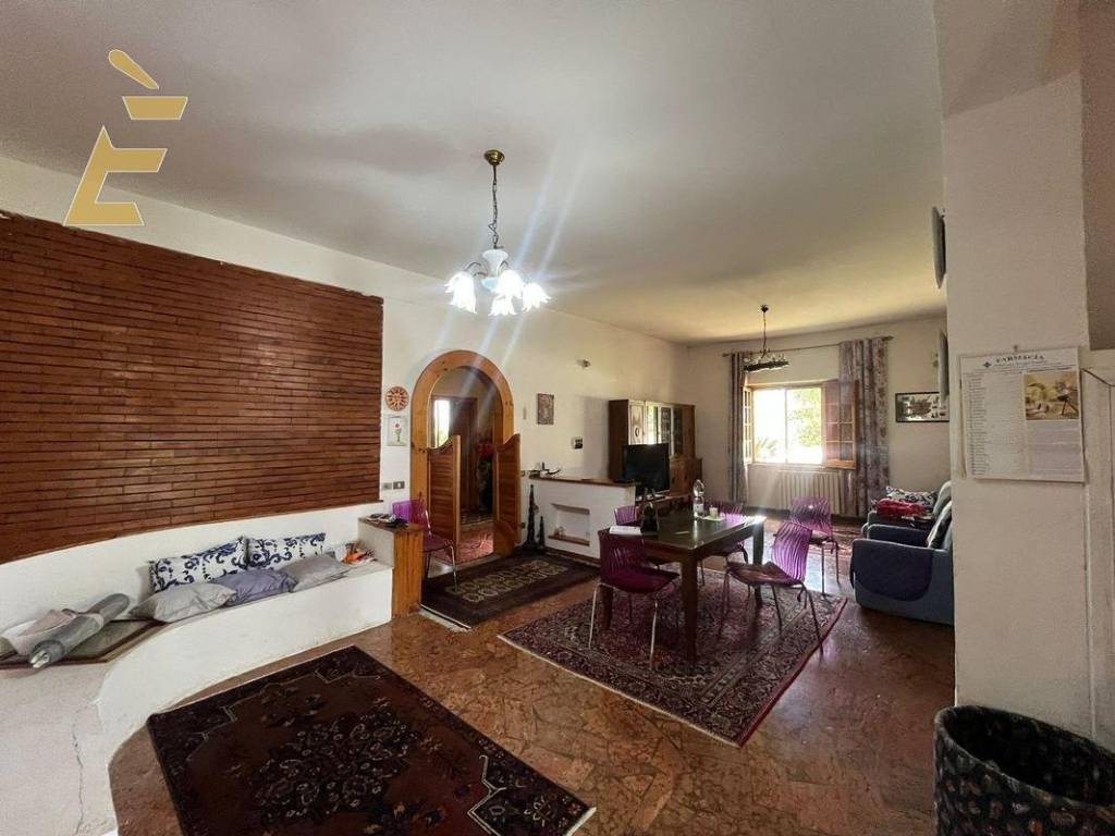 Villa a Aprilia in Via Crocetta di Carano, 40 - Foto 4