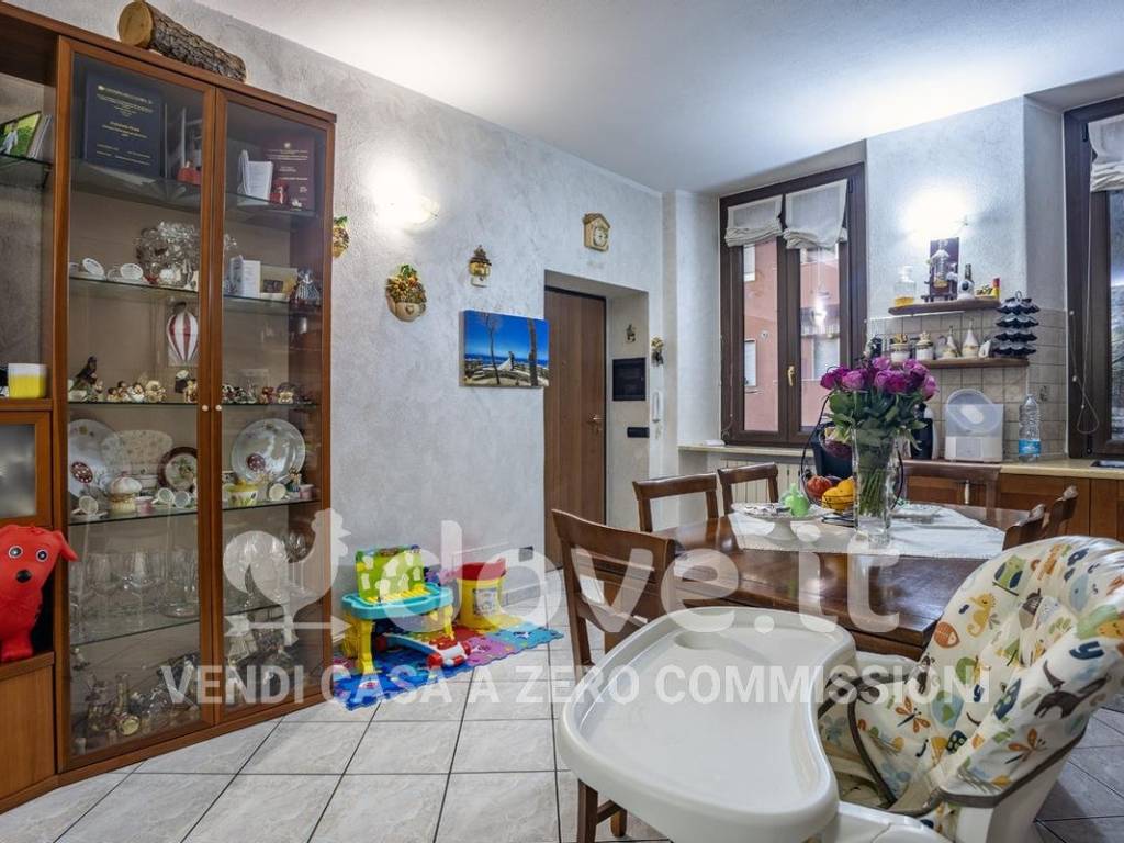 Appartamento a Luino in Via Creva, 120 - Foto 4