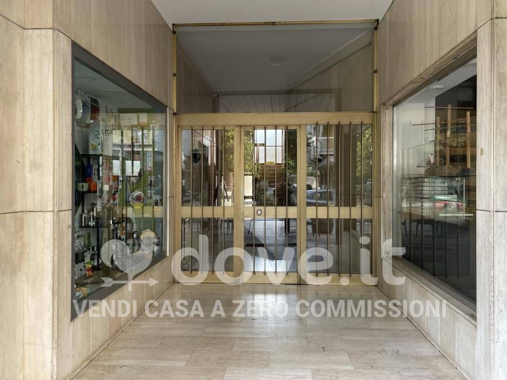 Appartamento a Luino in Via XV Agosto, 32 - Foto 4
