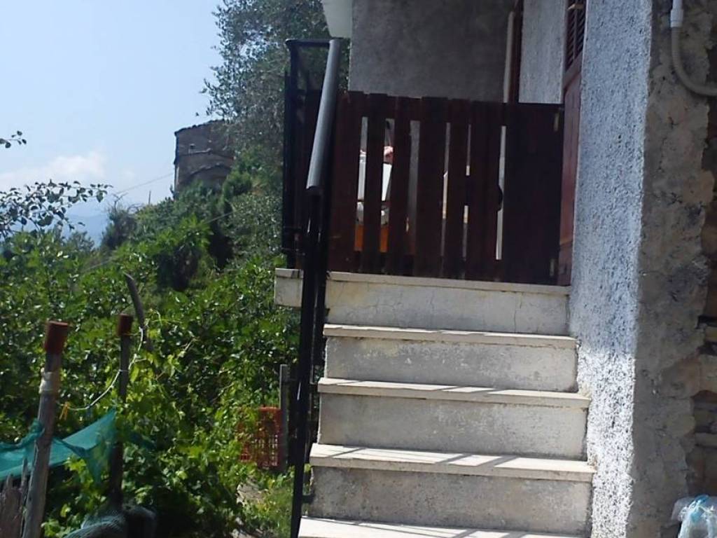 Appartamento a Molini di triora in località dei brughi - Foto 2