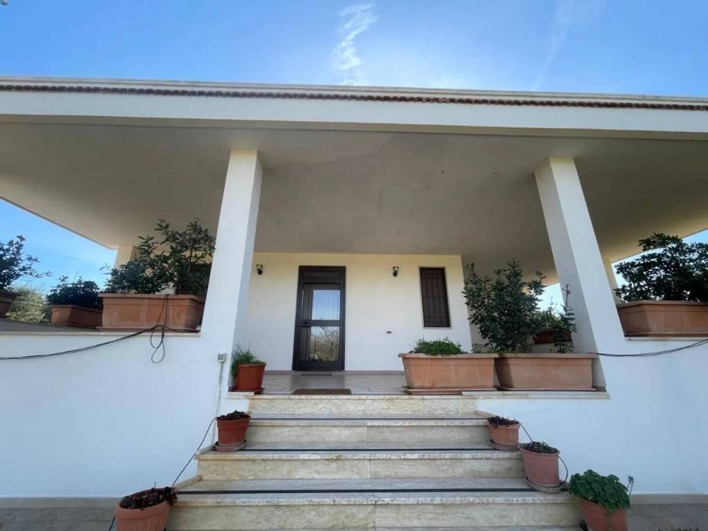 Villa a Ostuni in Contrada Trinchera S.N.C. - Foto 2