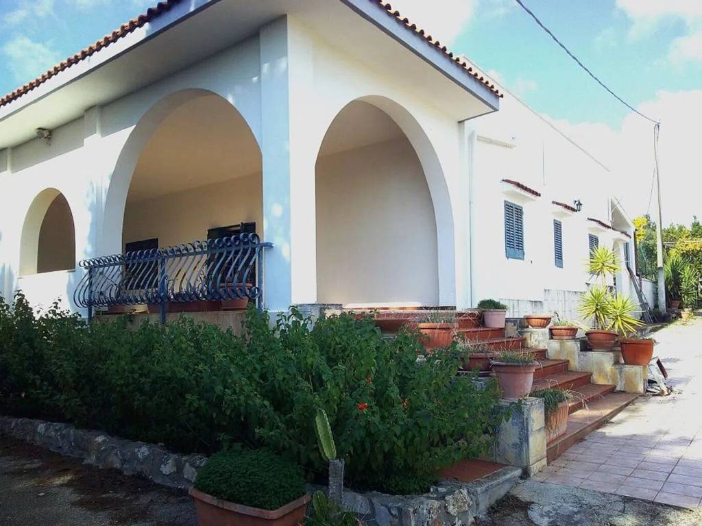 Villa a Ostuni in Contrada Donnagnora, Ostuni - Foto 3