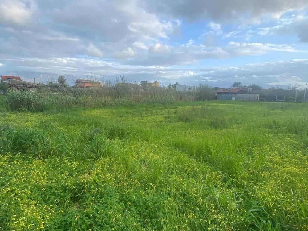 Terreno a Eboli in Strada Statale 19 - Foto 2