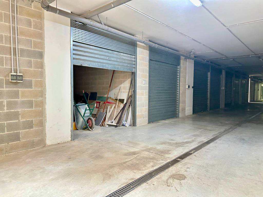Box / garage a Foggia in Via Paolo Telesforo, 47 - Foto 2