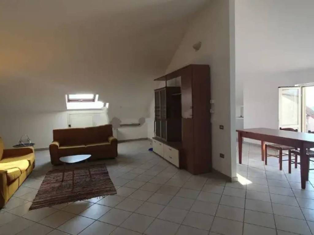 Attico / mansarda a San pietro a maida in Via Giovanni Nicotera - Foto 3