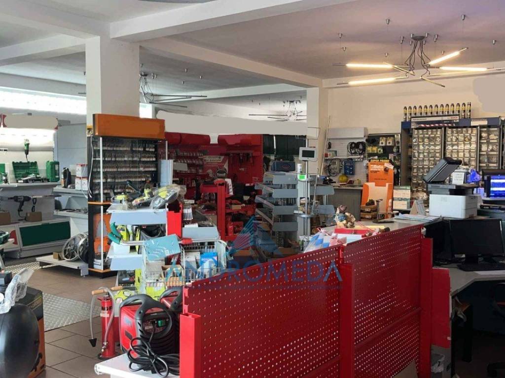 Palazzo / stabile a Sala consilina in Contrada Mezzaniello - Foto 2