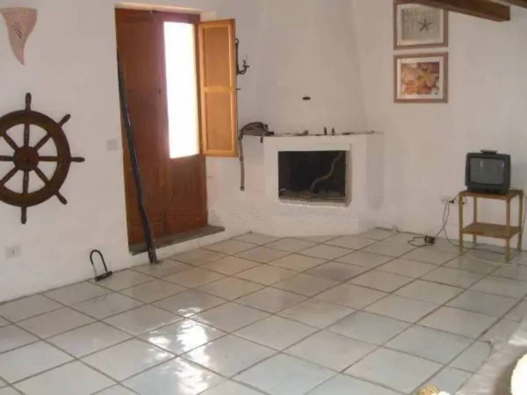 Villa a Lipari in Strada Comunale Val di Chiesa - Foto 2