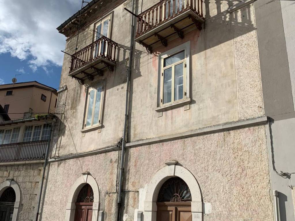 Casa indipendente a Carovilli in Corso Centrale - Foto 2