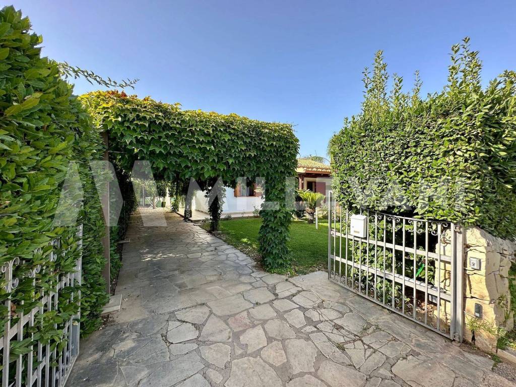 Villa a Scicli in Viale Tazio Giorgio Nuvolari - Foto 3