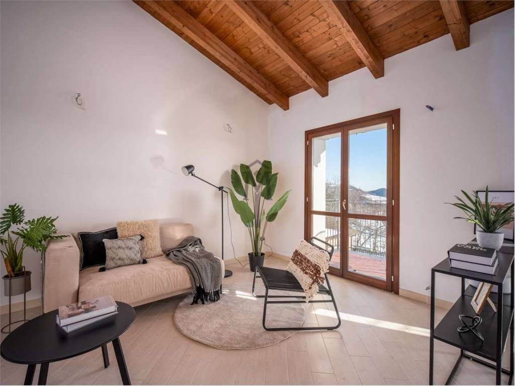 Appartamento a Viano in M.R. BERTOLINI - Foto 3