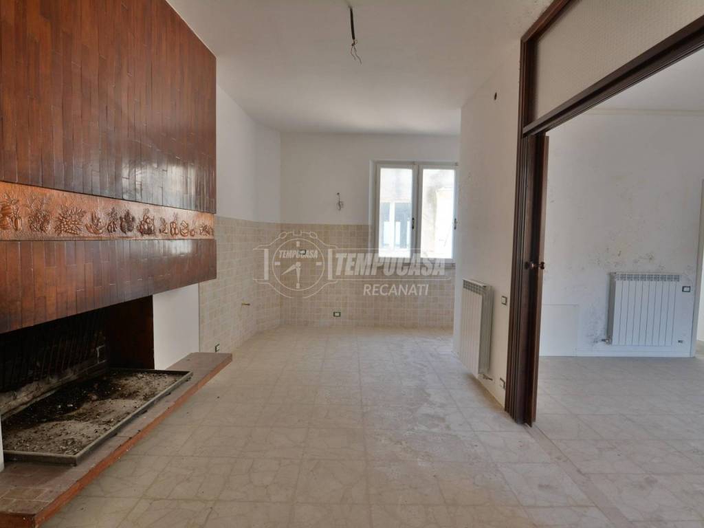 Attico / mansarda a Recanati in Piazza Giacomo Leopardi, 1 - Foto 3
