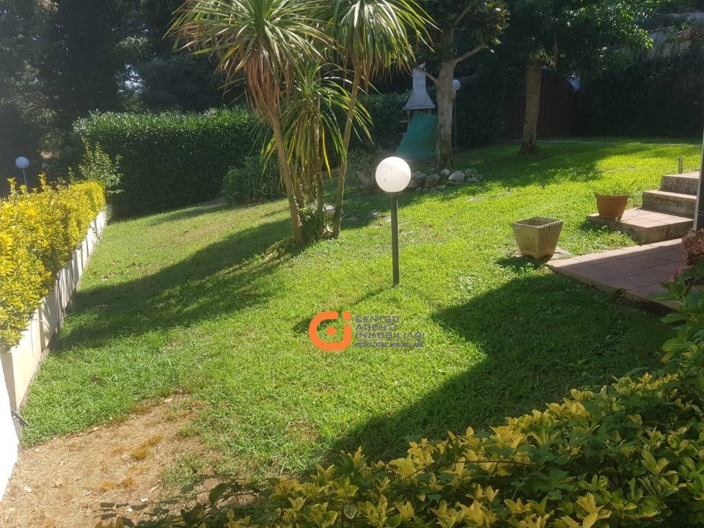 Villa a Sabaudia in Via dello Scorpione - Foto 2