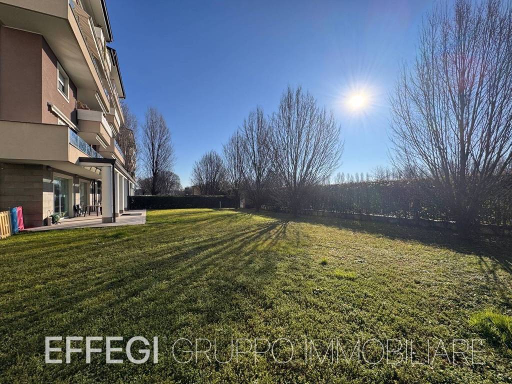 Appartamento a Cernusco sul naviglio in Via Camillo Benso di Cavour, 75 - Foto 2