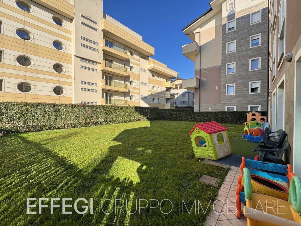 Appartamento a Cernusco sul naviglio in Via Camillo Benso di Cavour, 75 - Foto 5