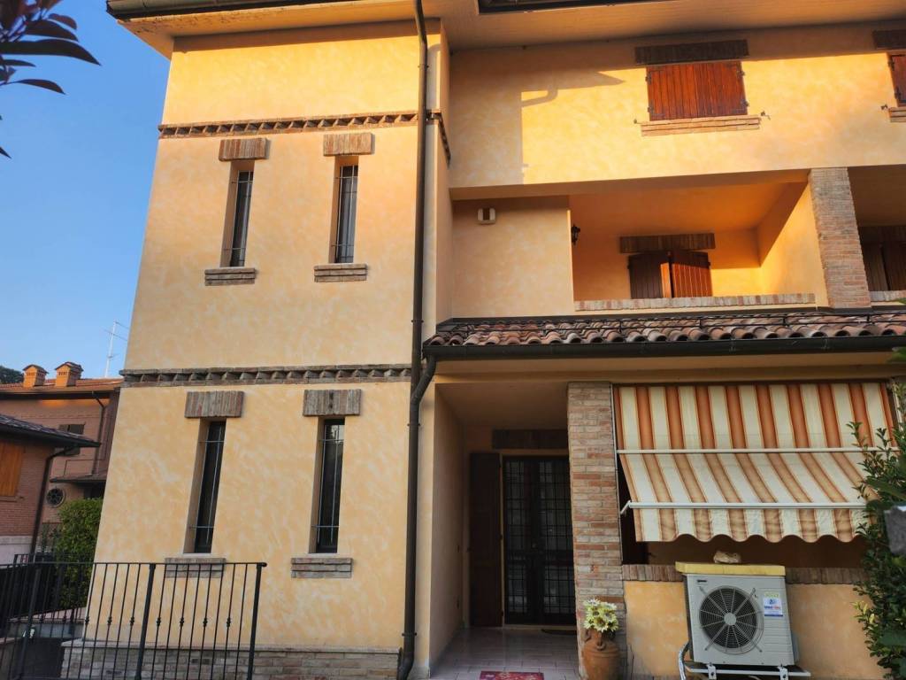 Villa a Castellarano in Via Matilde di Canossa - Foto 2