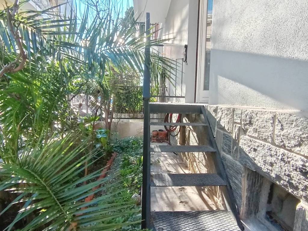 Appartamento a Spotorno in Via Berninzoni - Foto 2