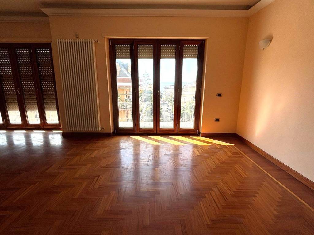 Appartamento a Formia in Via Vincenzo Filosa, 12 - Foto 4