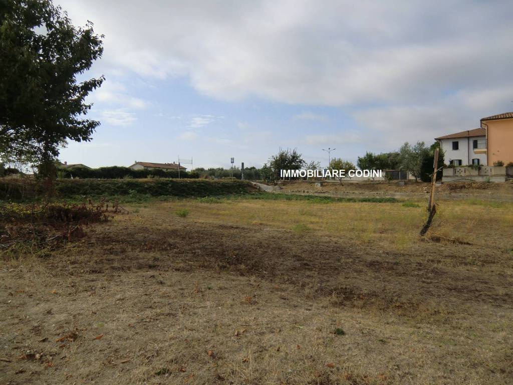Terreno a Gualdo cattaneo in Via Roma - Foto 4