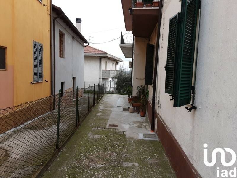 Appartamento a Notaresco in Via Villa Scapoli, 30 - Foto 2