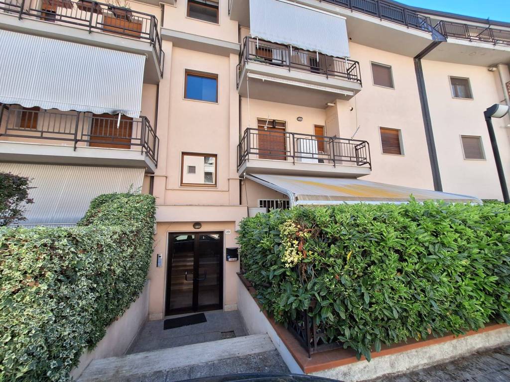 Appartamento a Benevento in Via Croce Rossa - Foto 3