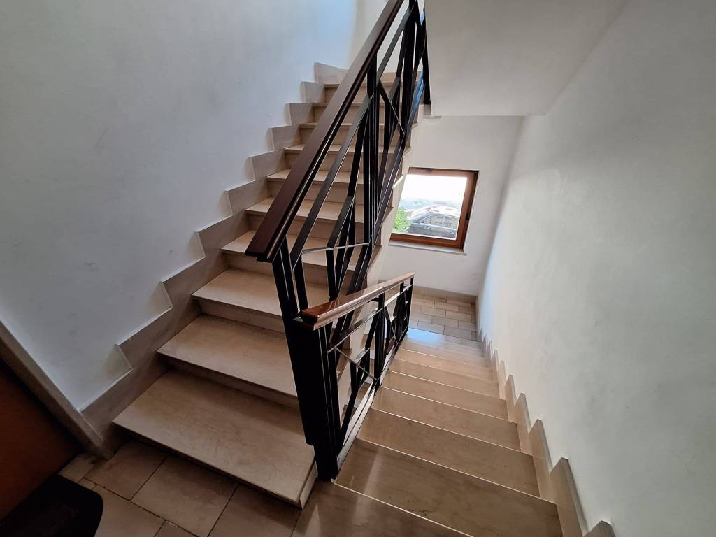 Appartamento a Benevento in Via Croce Rossa - Foto 5