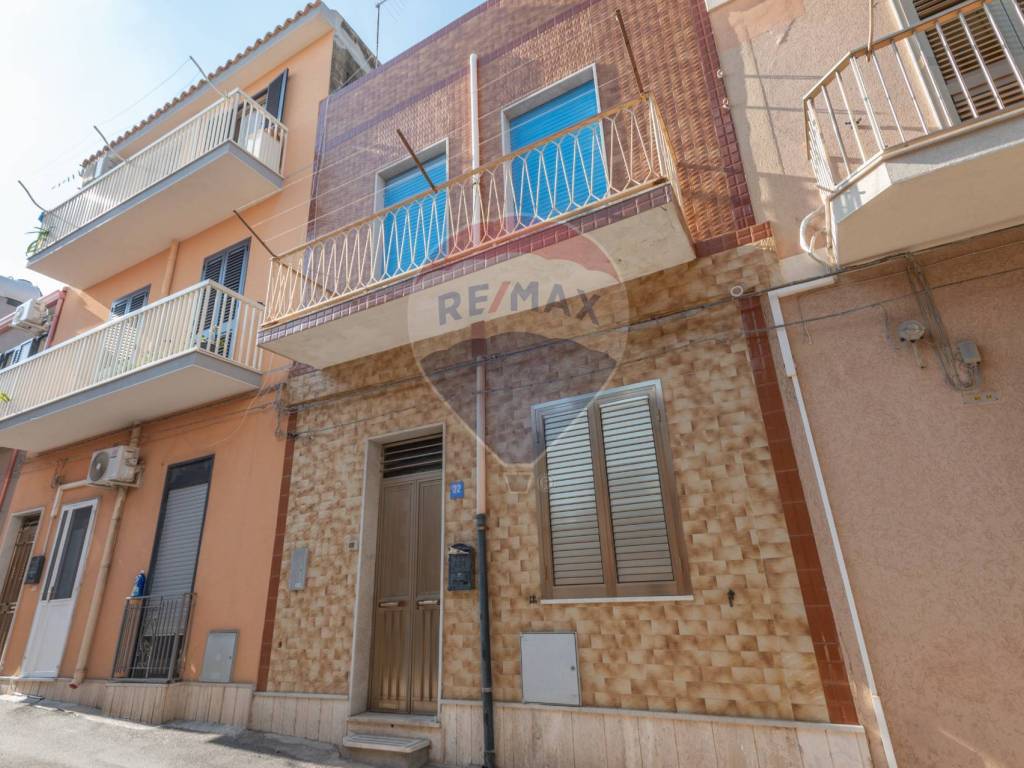 Casa indipendente a Pachino in Via Michele Mallia, 22 - Foto 2