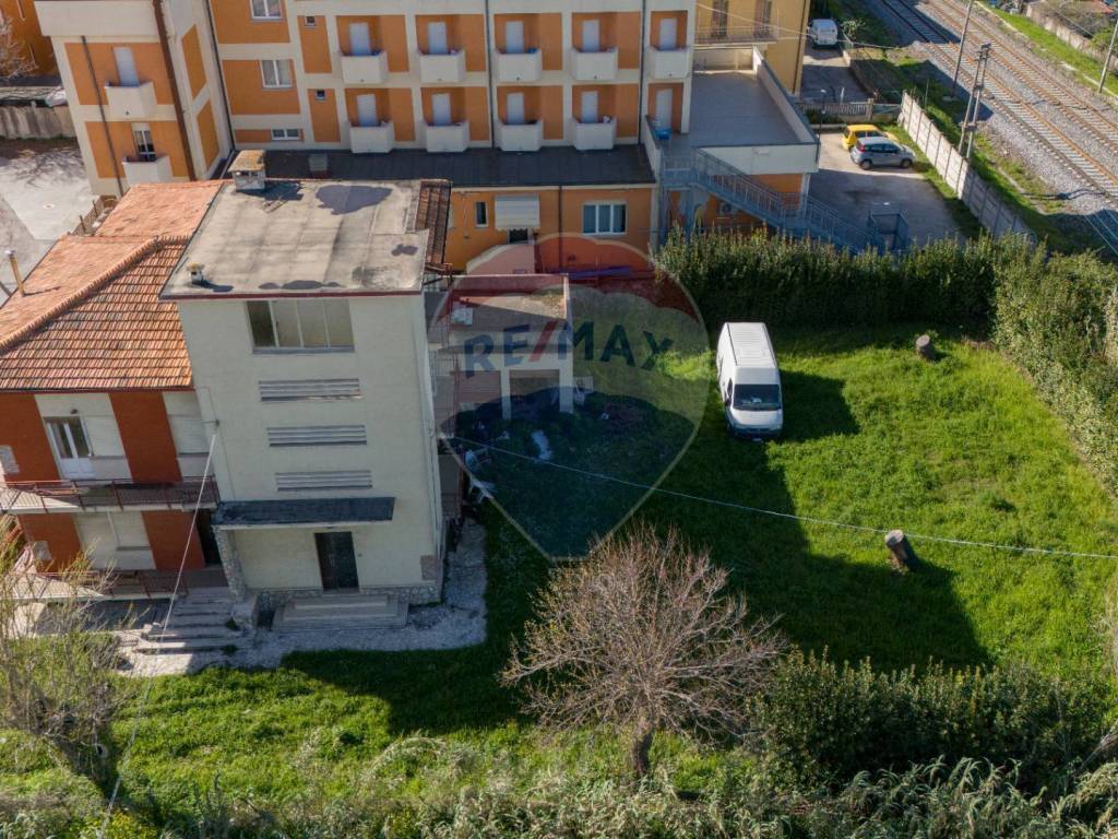 Casa indipendente a Senigallia in Via Raffaello Sanzio, 280 - Foto 5