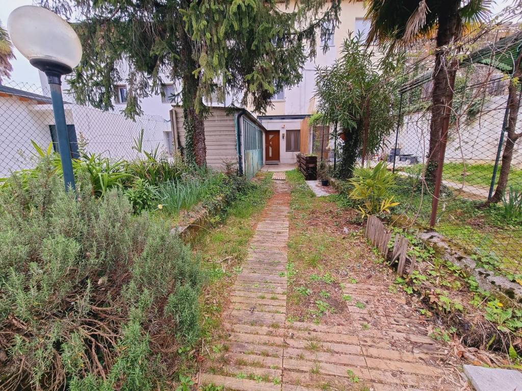 Villetta a schiera a Udine in Via Galileo Galilei, 25 - Foto 3