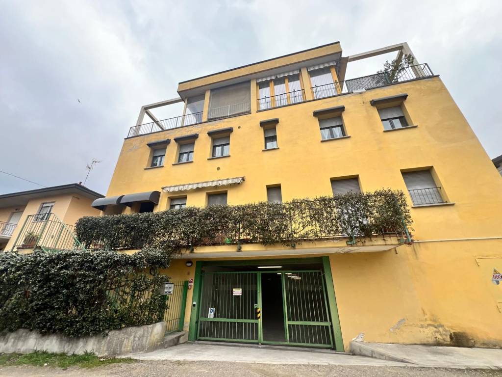 Appartamento a Angera - Foto 2
