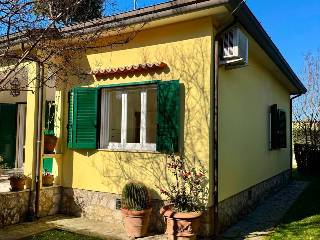Villa a Pietrasanta in Via Firenze, 83 - Foto 3