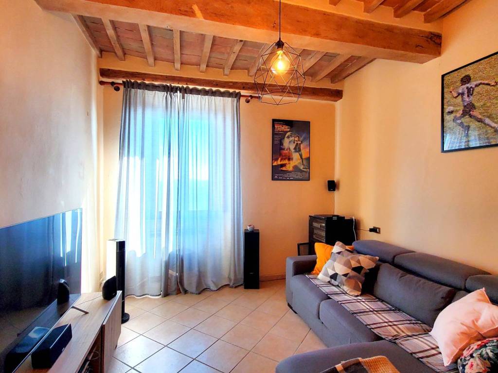 Appartamento a San gimignano in Via Monte Speculo - Foto 3
