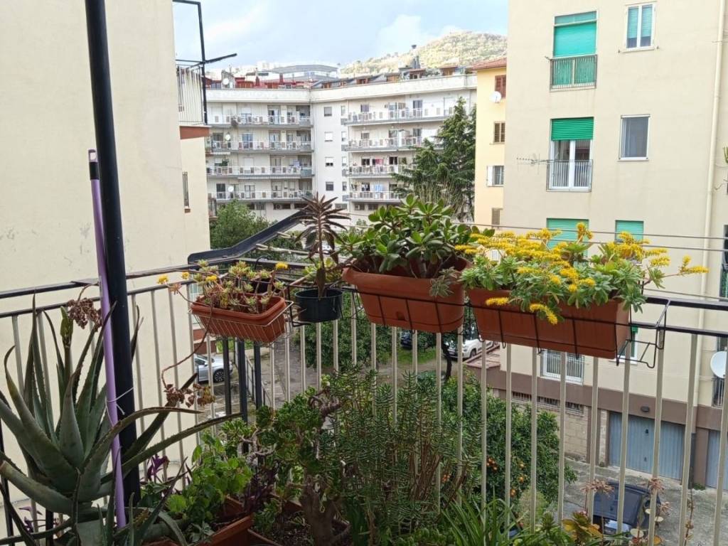 Appartamento a Salerno in Via Gabriele D'Annunzio - Foto 2