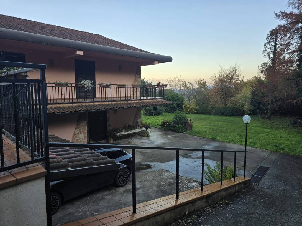 Villa a Ceccano in Via San Paolo della Croce - Foto 3