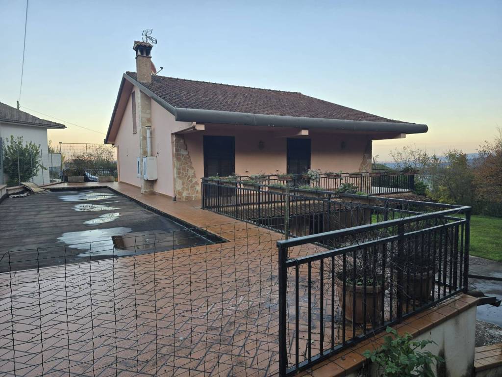 Villa a Ceccano in Via San Paolo della Croce - Foto 5