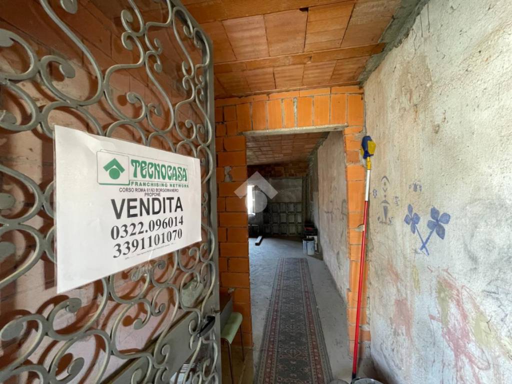 Rustico / casale a Borgomanero in Via Bogogno - Foto 3