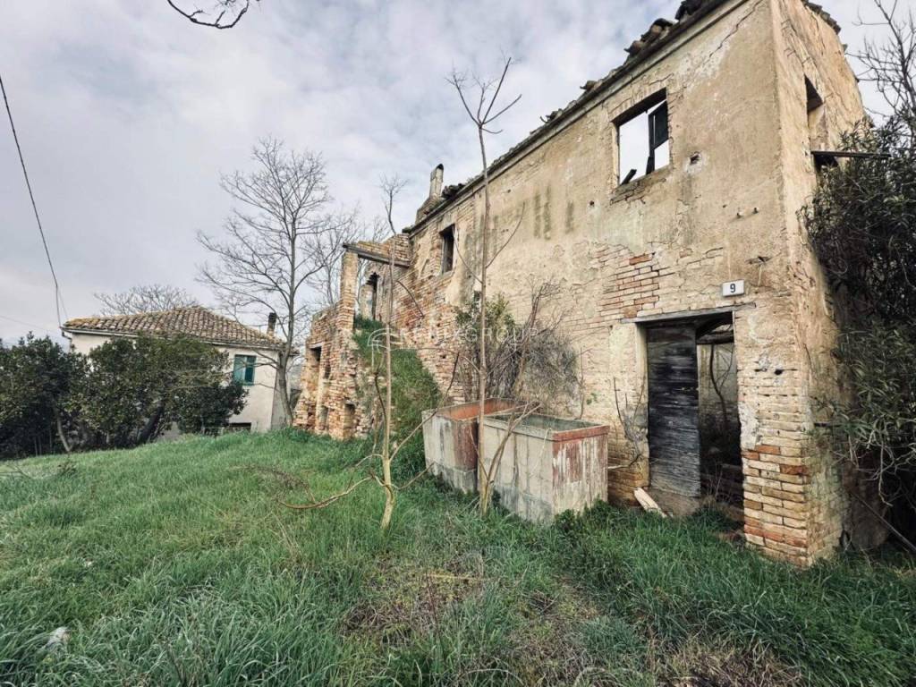 Casa indipendente a Monsampolo del tronto in CONTRADA ASINARA, 9 - Foto 4