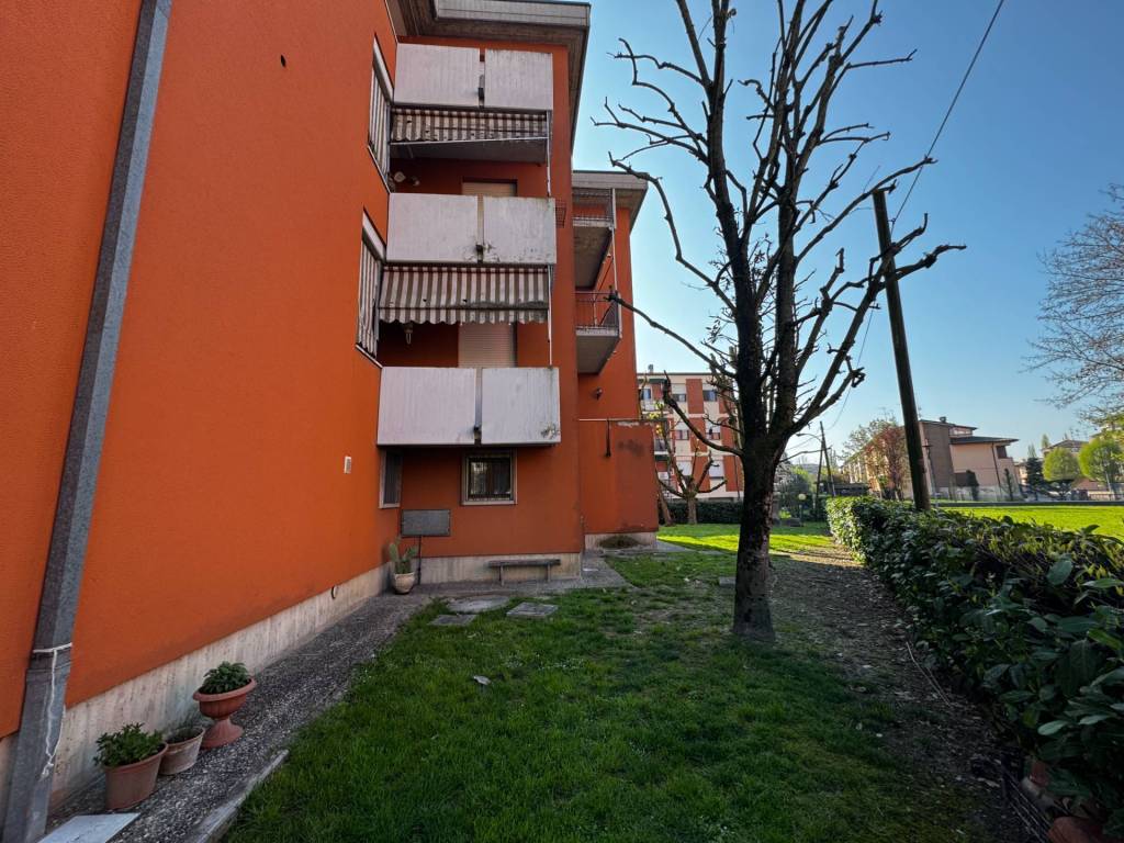 Appartamento a Mirandola in Via Statale Nord - Foto 4