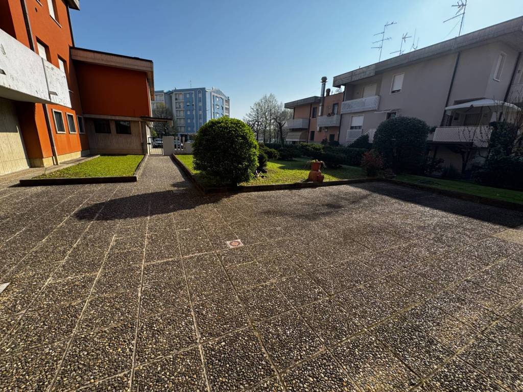 Appartamento a Mirandola in Via Statale Nord - Foto 5