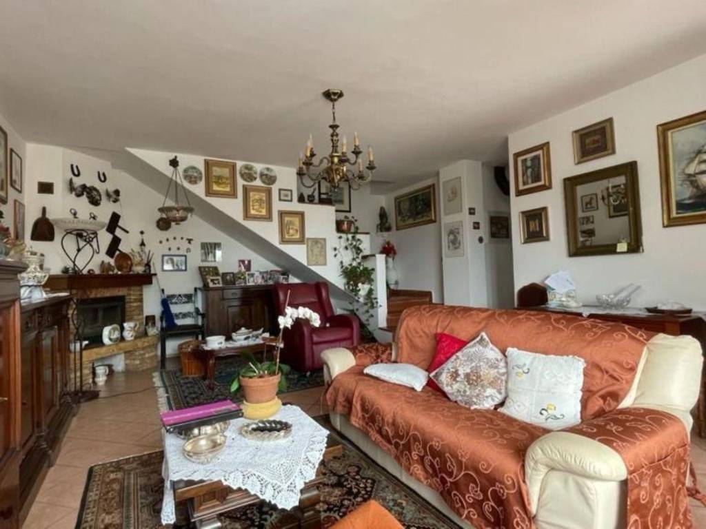 Villa a Vezzi portio in Via San Giorgio - Foto 5