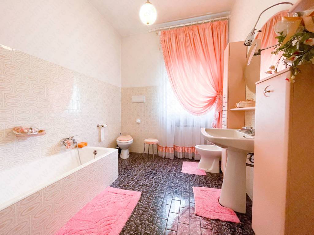 Villa a Castelmassa in Via Dante Alighieri, 18 - Foto 5