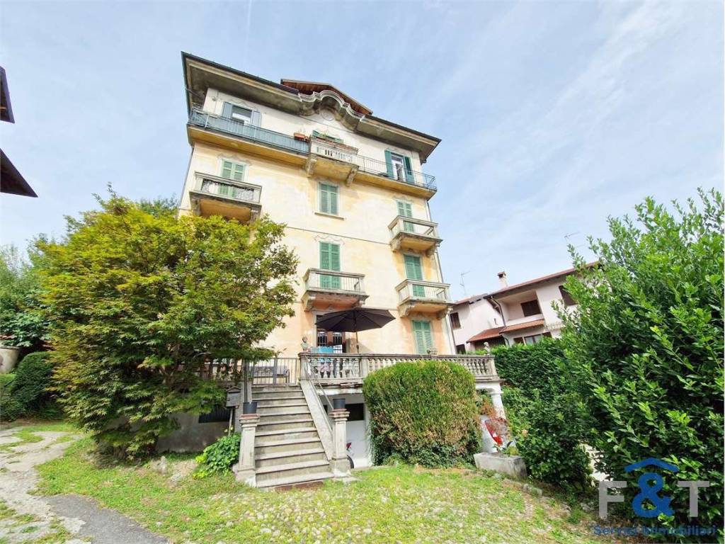 Appartamento a Besozzo in Via Binda - Foto 2