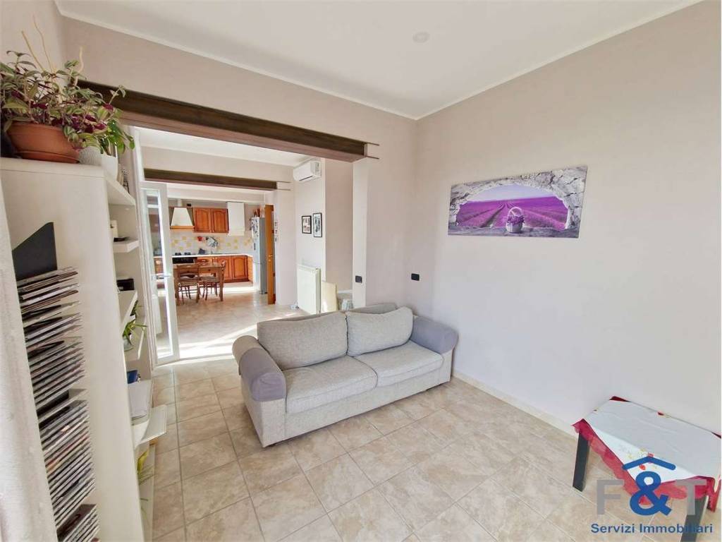 Appartamento a Besozzo in Via Binda - Foto 4