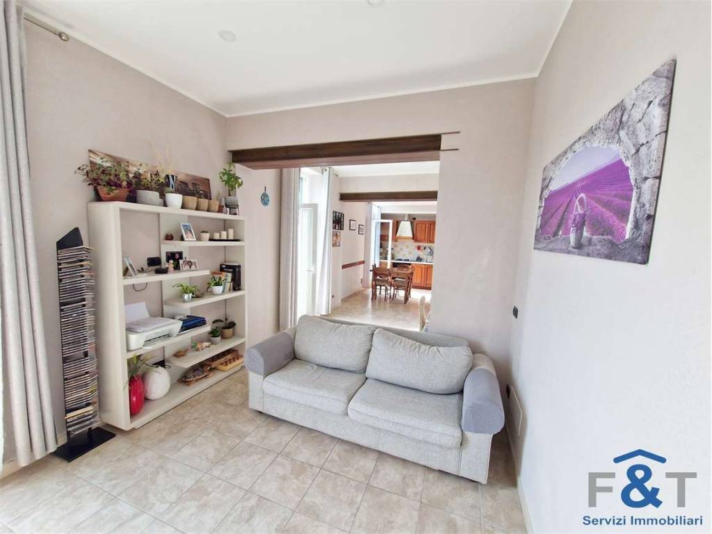 Appartamento a Besozzo in Via Binda - Foto 5